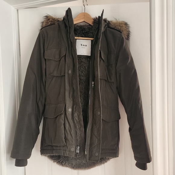 TNA niseko parka - Picture 3 of 4